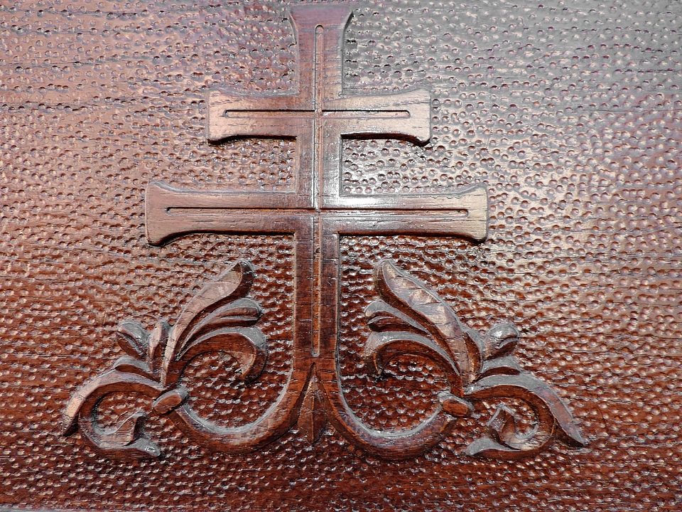 Arabesque carving christian