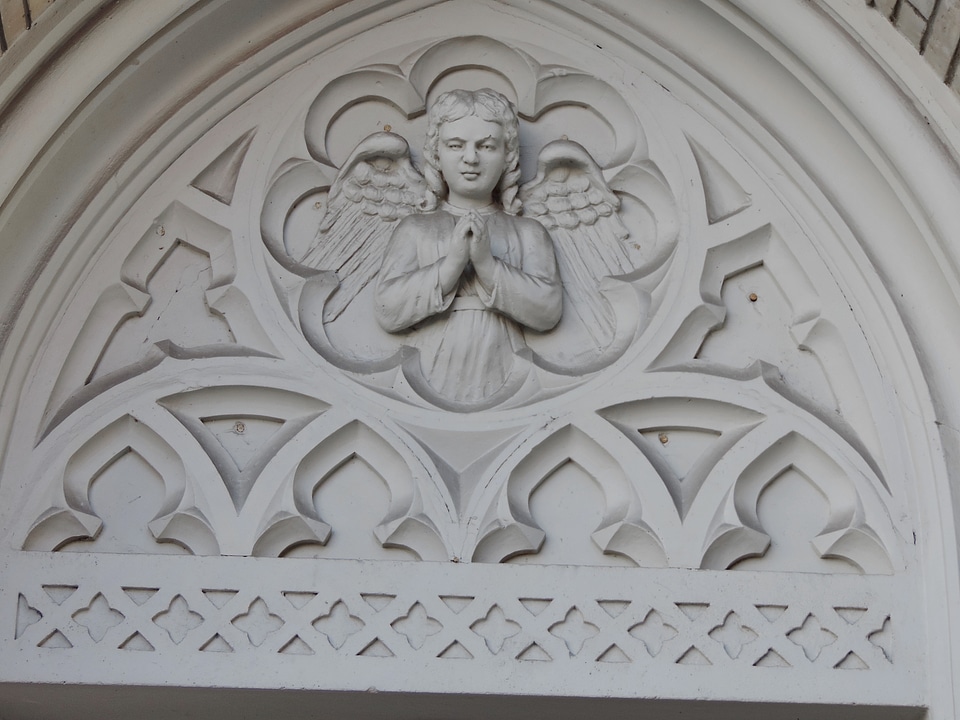 Angel arabesque art