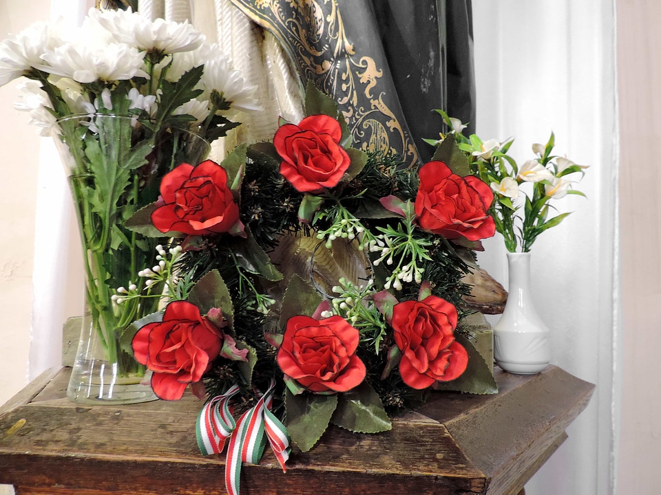 Flower bouquet vase