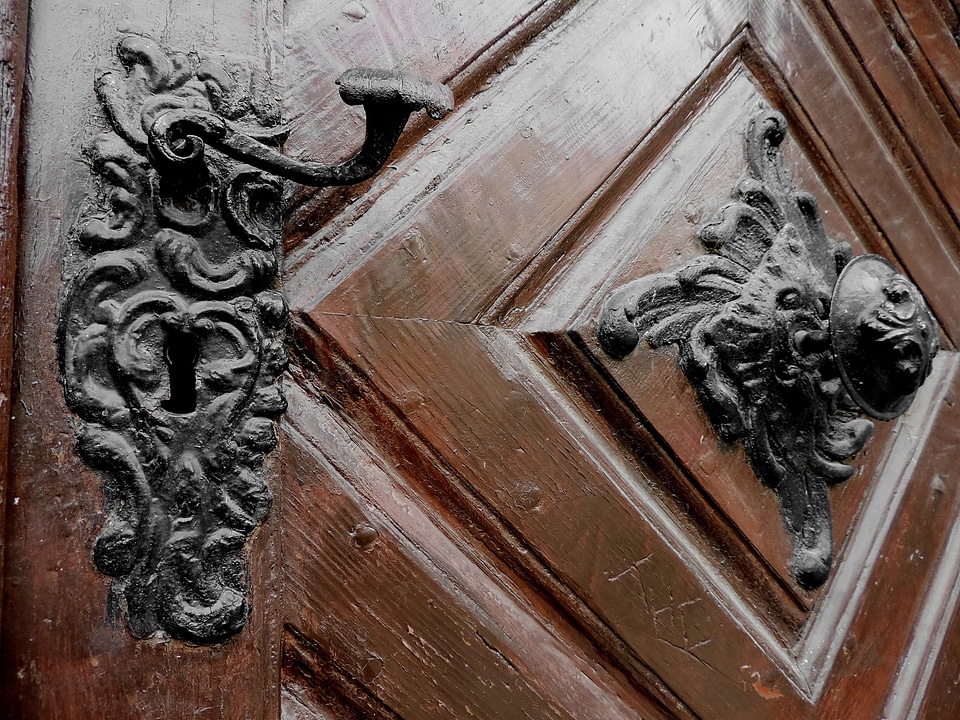 Baroque front door sculpture