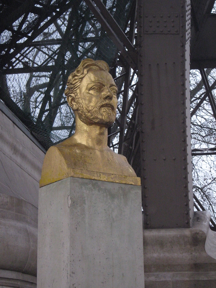 Bust France gold