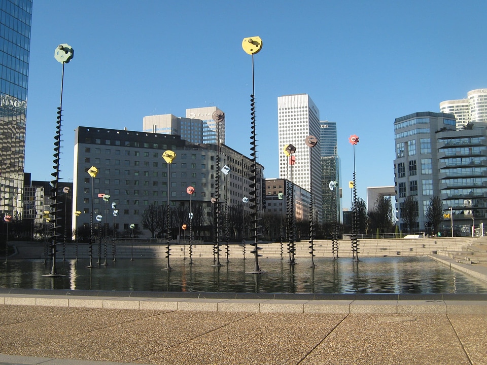 Fountain building architecture
