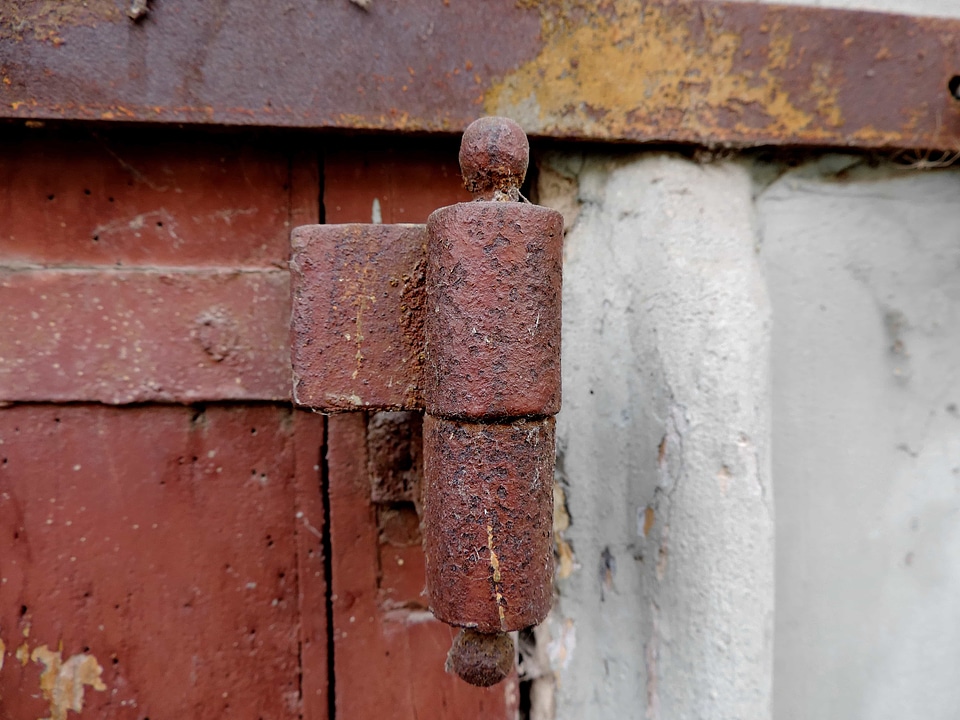Dirty grunge building