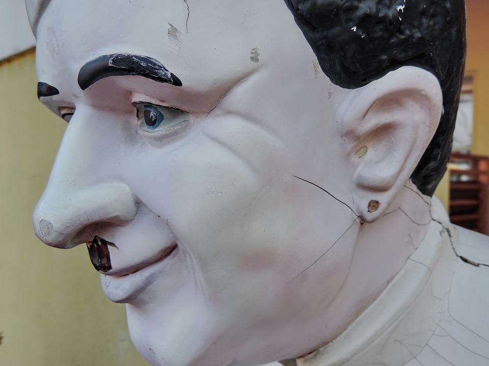 Doll object face
