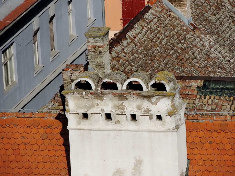 Chimney container architecture