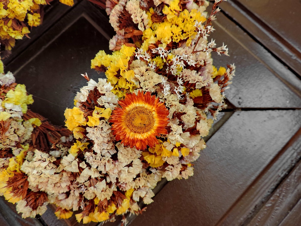 Dry bouquet flower