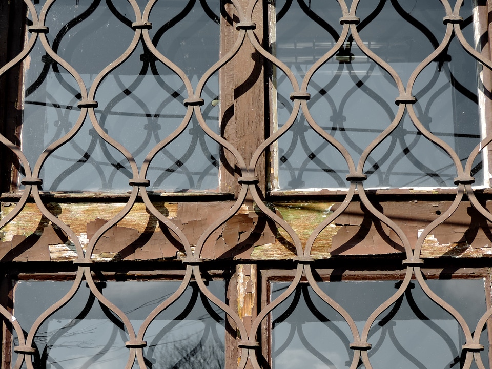 Fence barrier iron