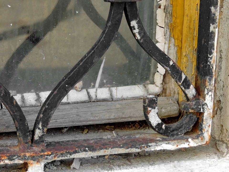Abandoned window chain