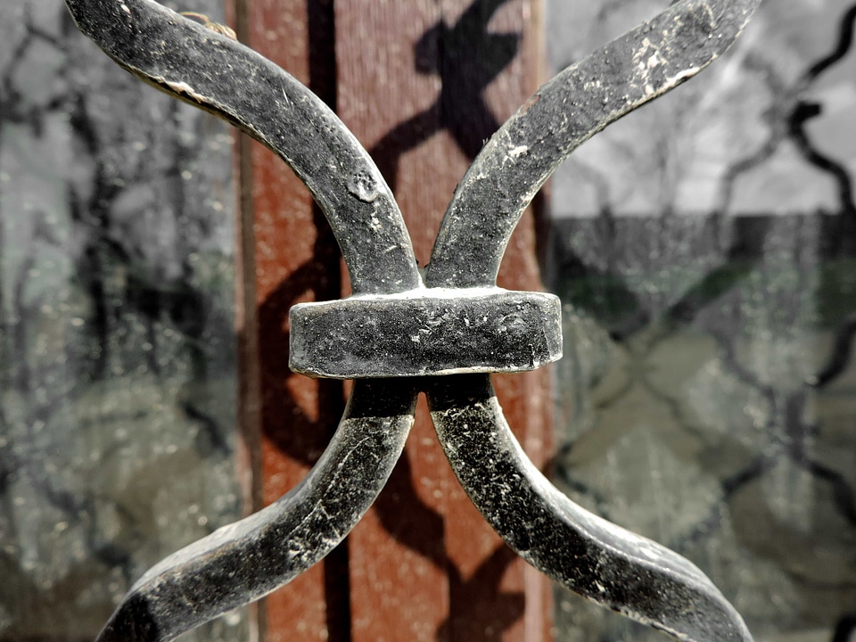Cast Iron iron old