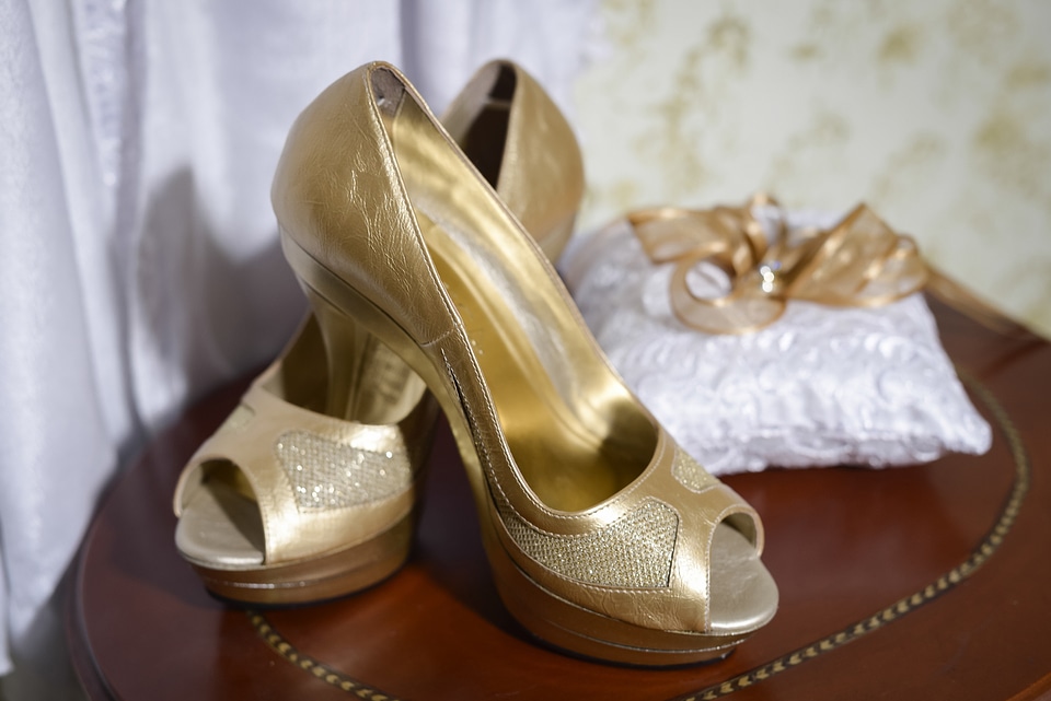 Wedding slippers women