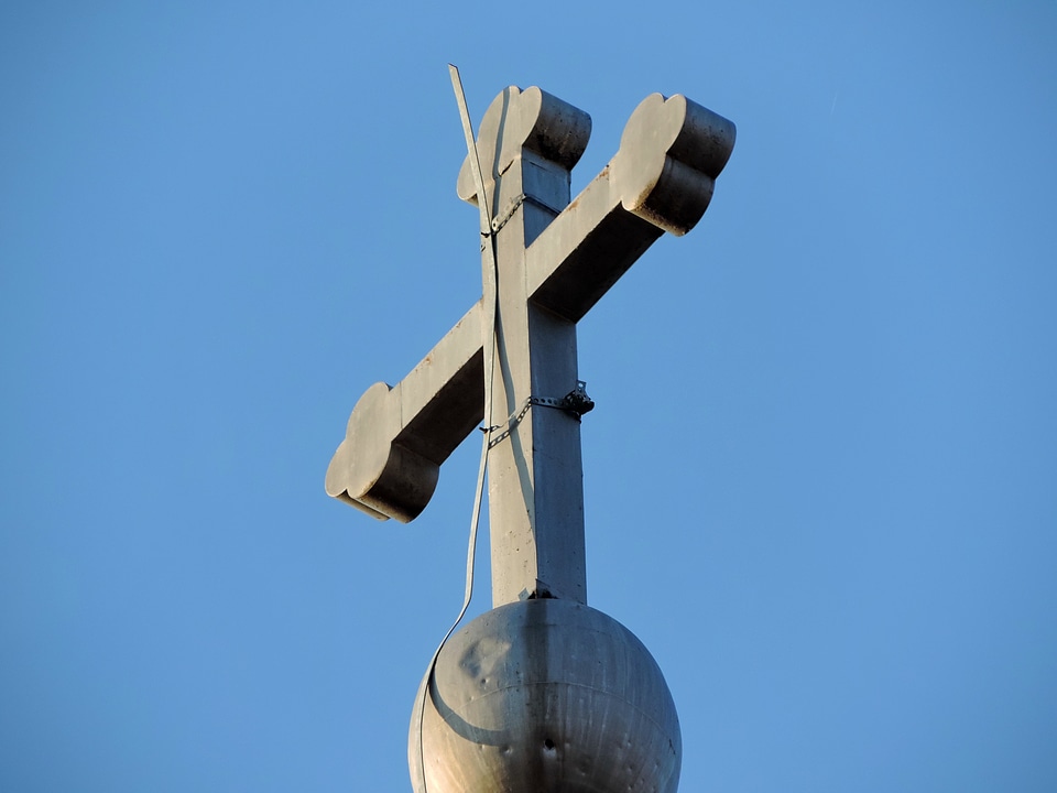 Cross outdoors steel