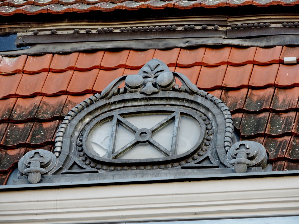 Baroque cast iron fine arts