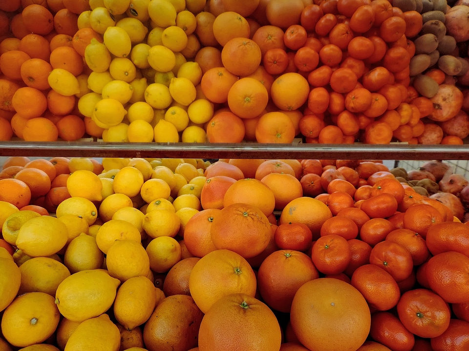 Sweet citrus fruit