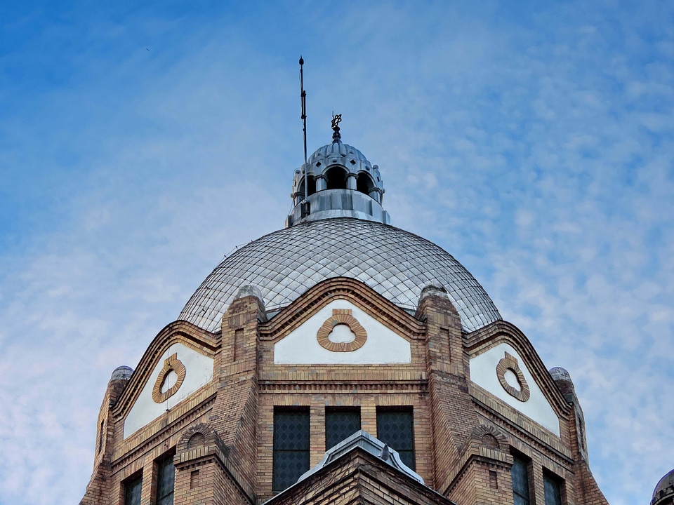 Landmark religion dome