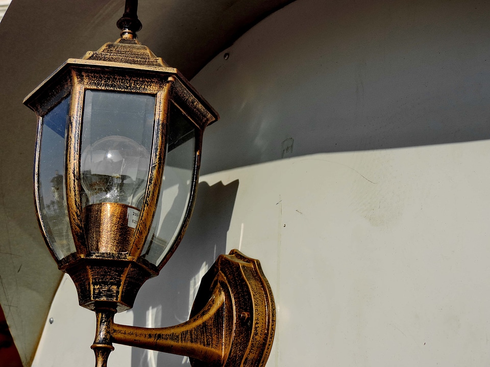 Alloy handmade light bulb