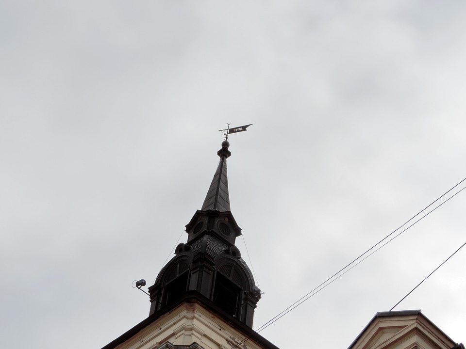Top tower architecture