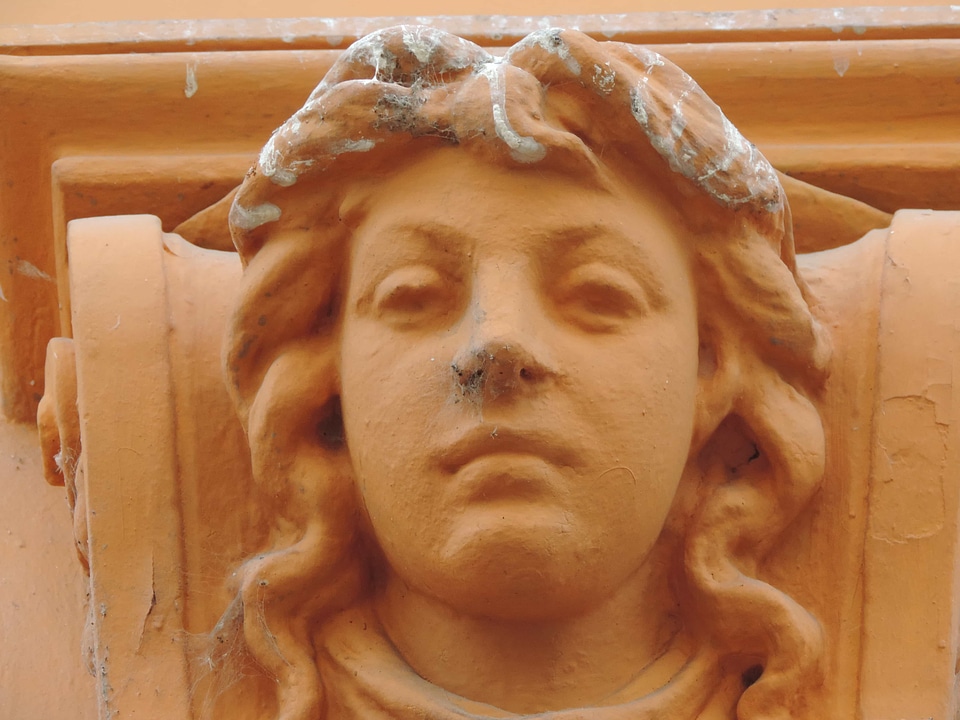 Baroque face heritage