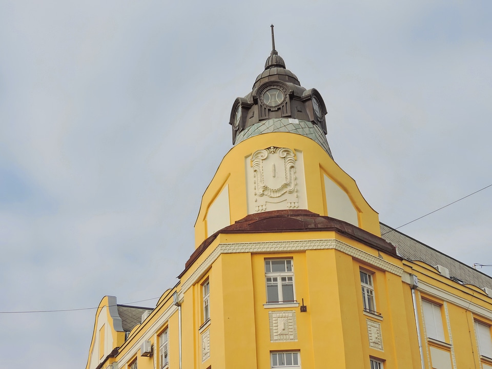 Baroque building tower photo