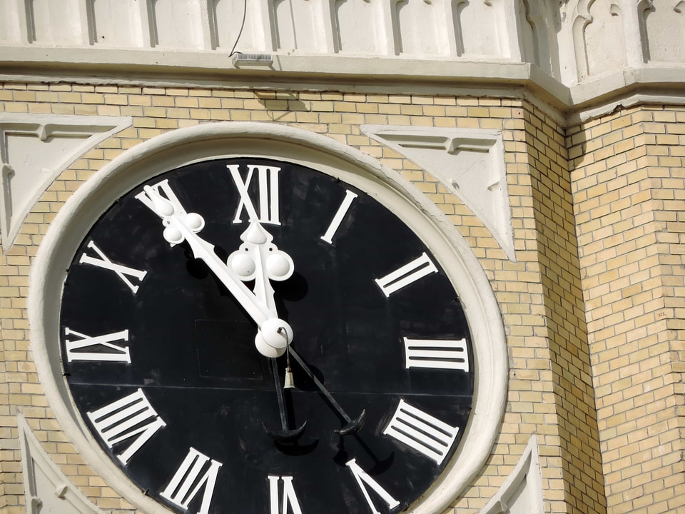 Facade landmark clock