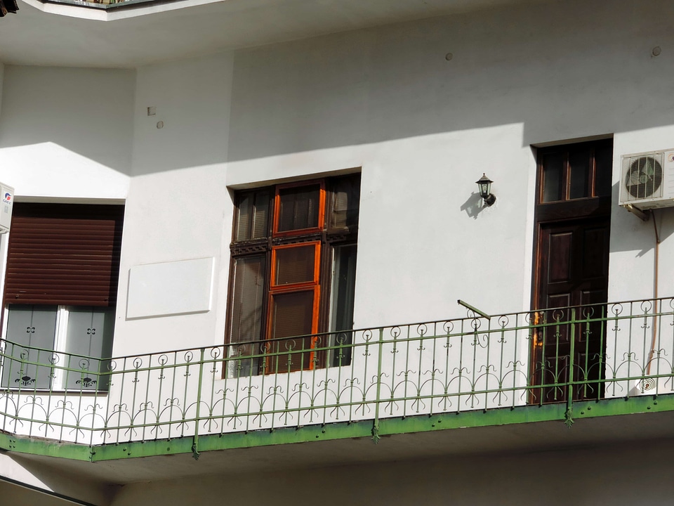 Balcony house architecture photo