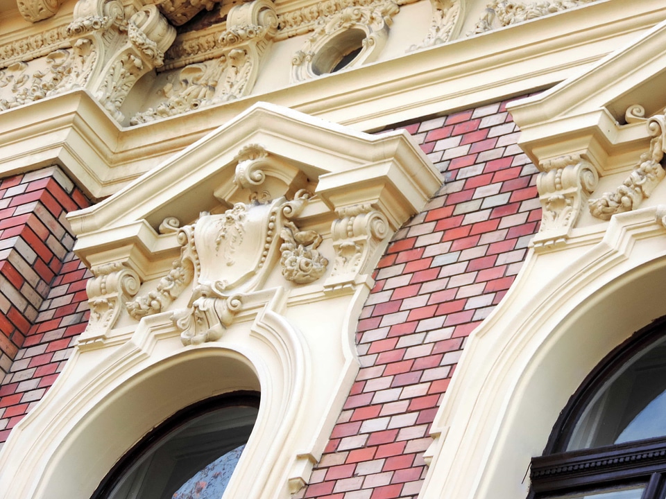 Baroque bricks decoration