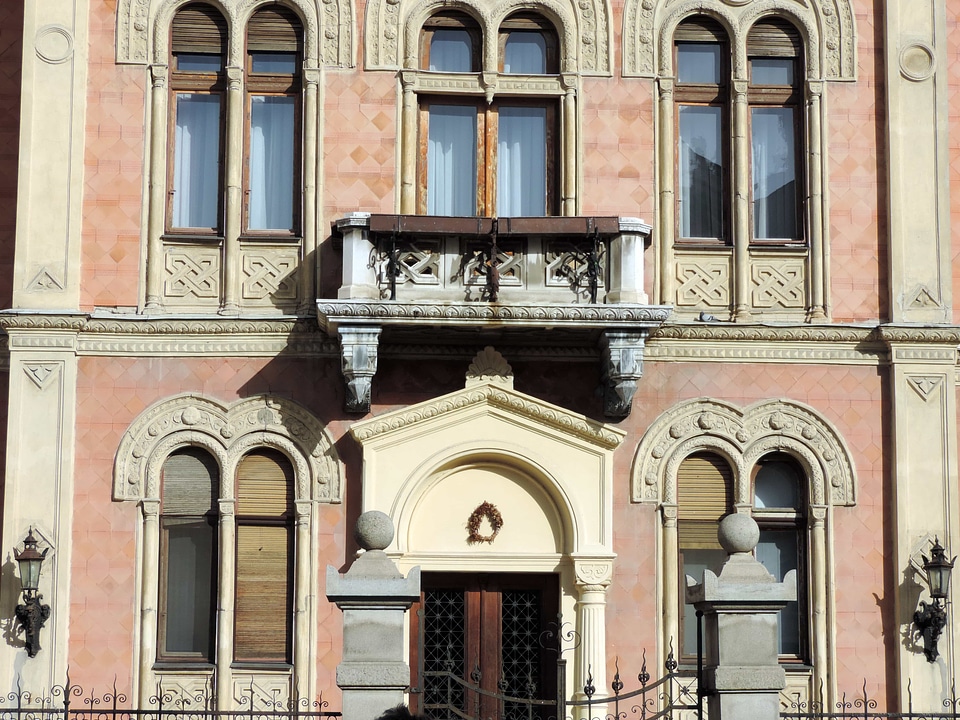 Balcony baroque building
