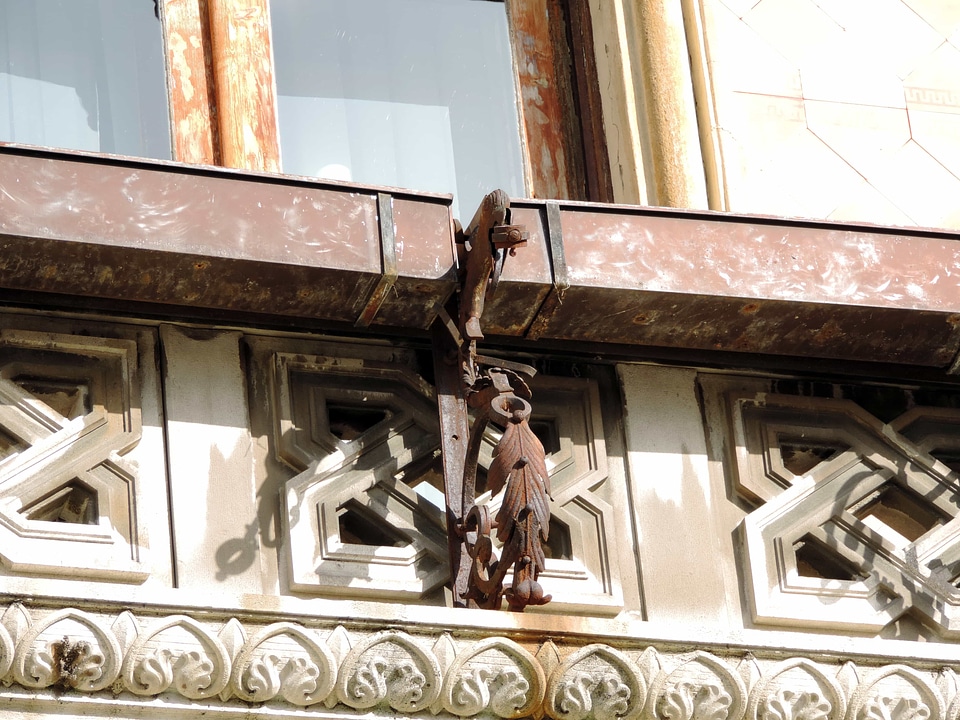 Cast Iron facade window