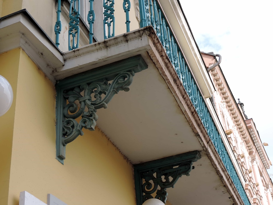 Cast Iron fence architecture