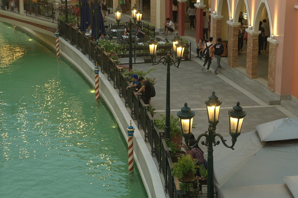 Water travel canal
