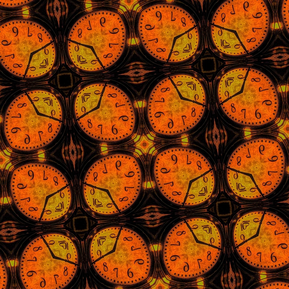 Arabesque ornament timepiece