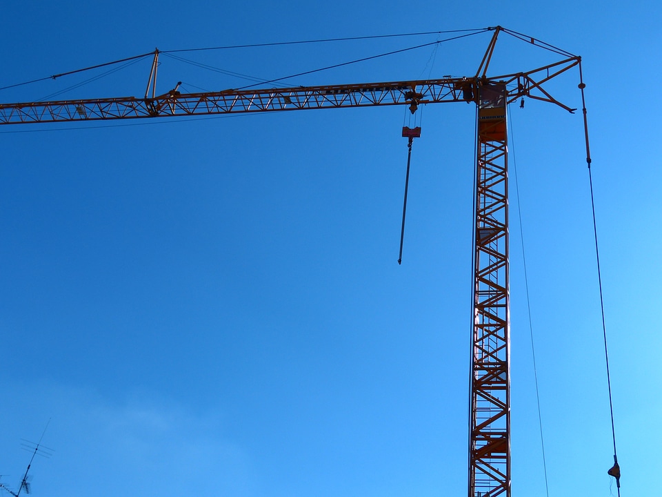 Sky build lift loads
