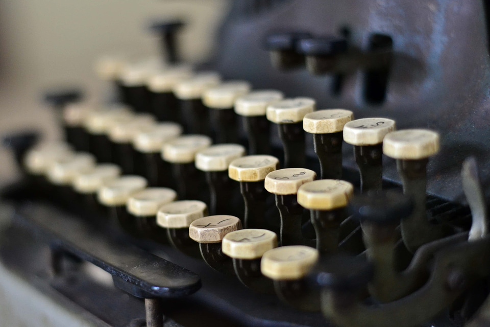 Device keyboard typewriter