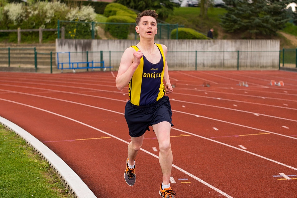 Competition foot race race