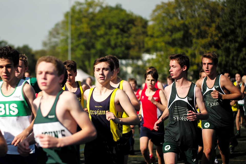 Competition person runner