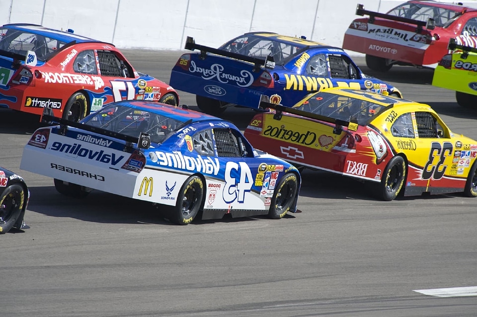 Racetrack tournament race