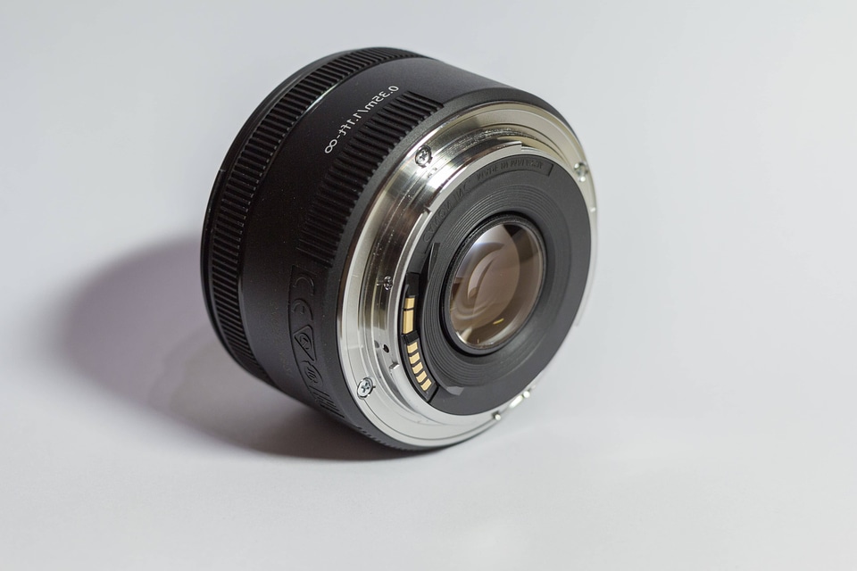 Lens regulator aperture photo