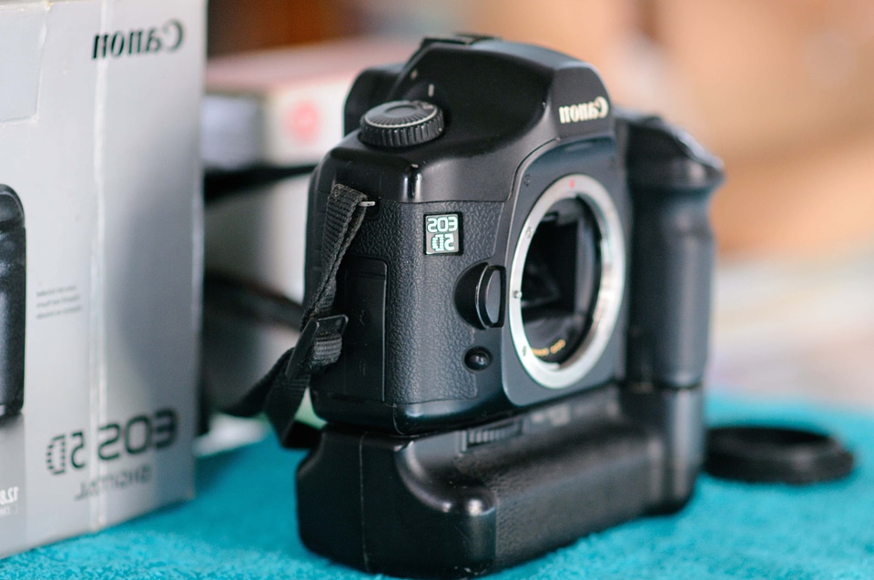 Analogue antique aperture
