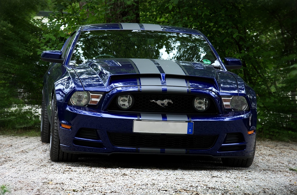 Automobile automotive bumper