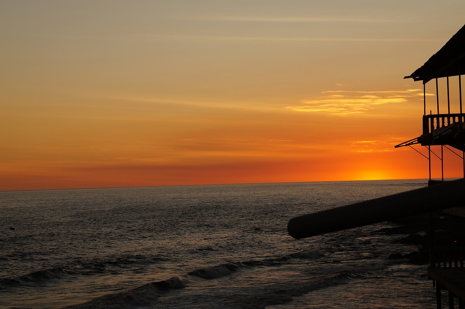 El salvador liberty harbour sunset