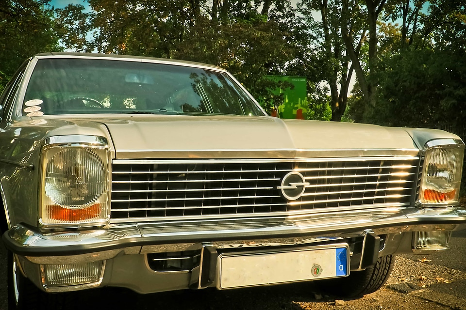 Automobile automotive bumper