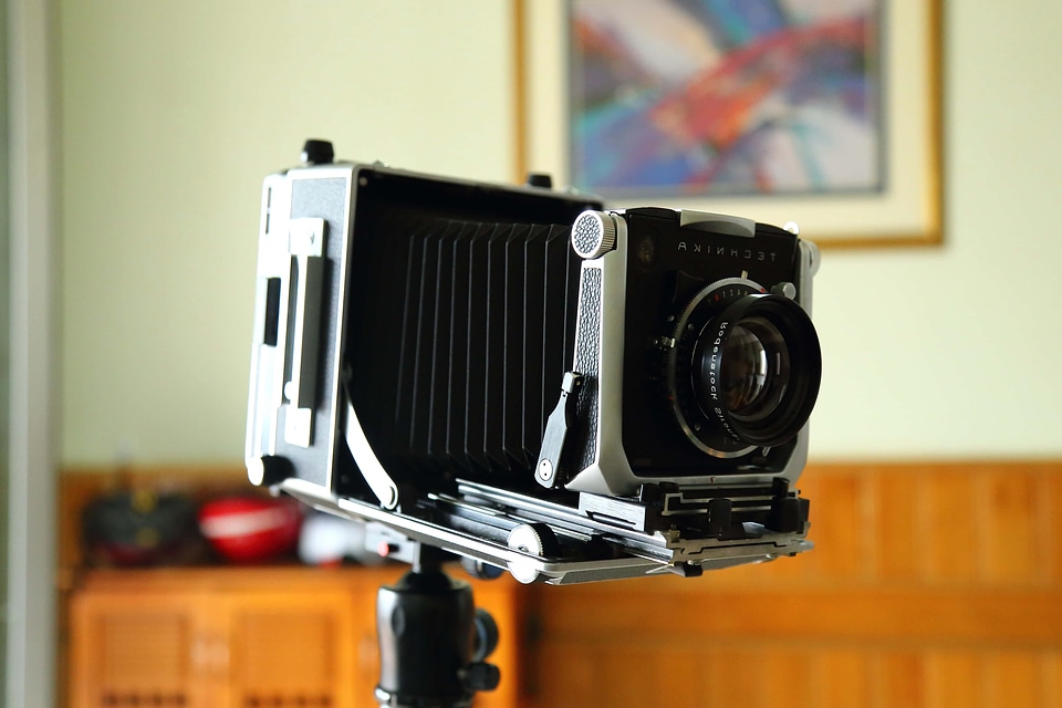 Analogue antique aperture