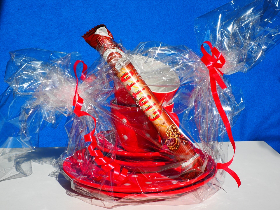 Wedding gift packed t