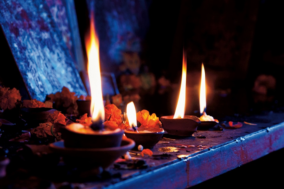 Burn candle candlelight