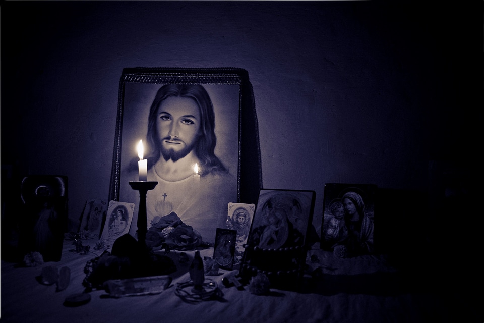 Candle christianity dark