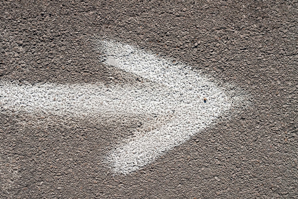 Arrow asphalt black