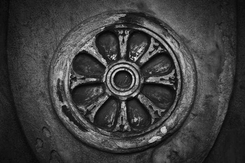 Art black black and white