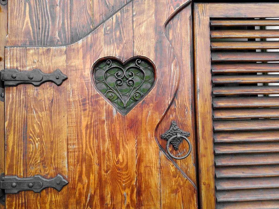 Beautiful Photo cast iron design