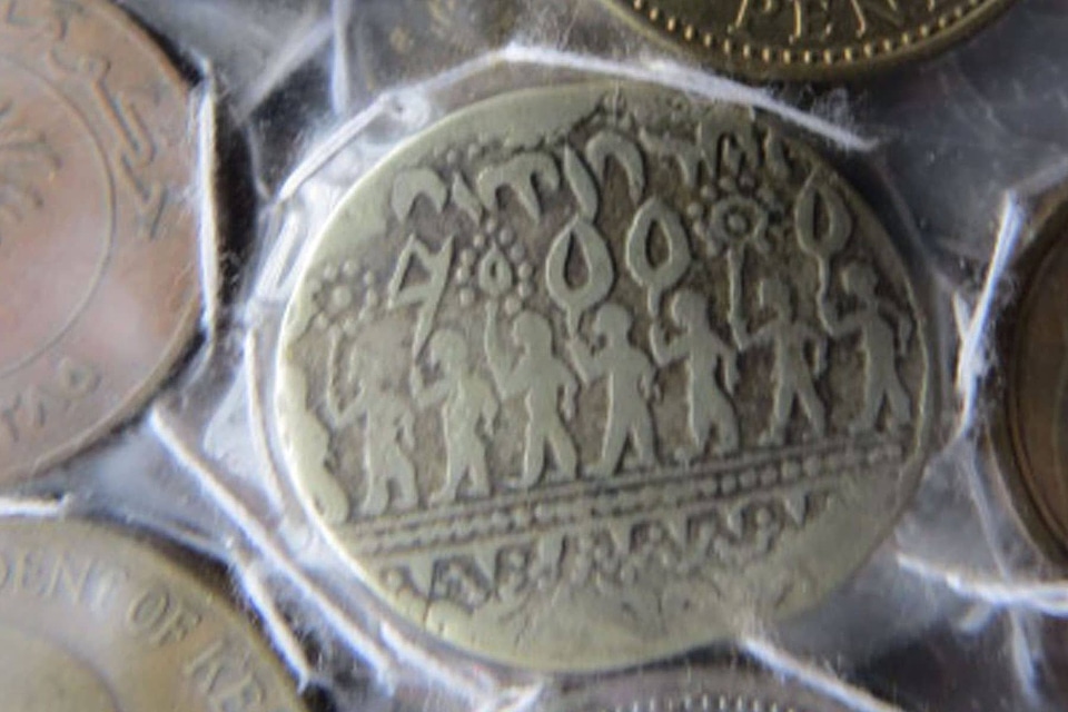 Antique bank banking