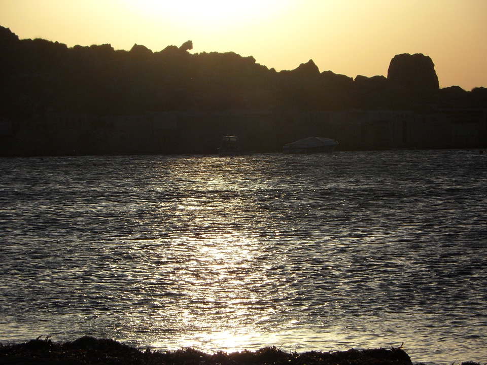 Rocky coast abendstimmung sparkle