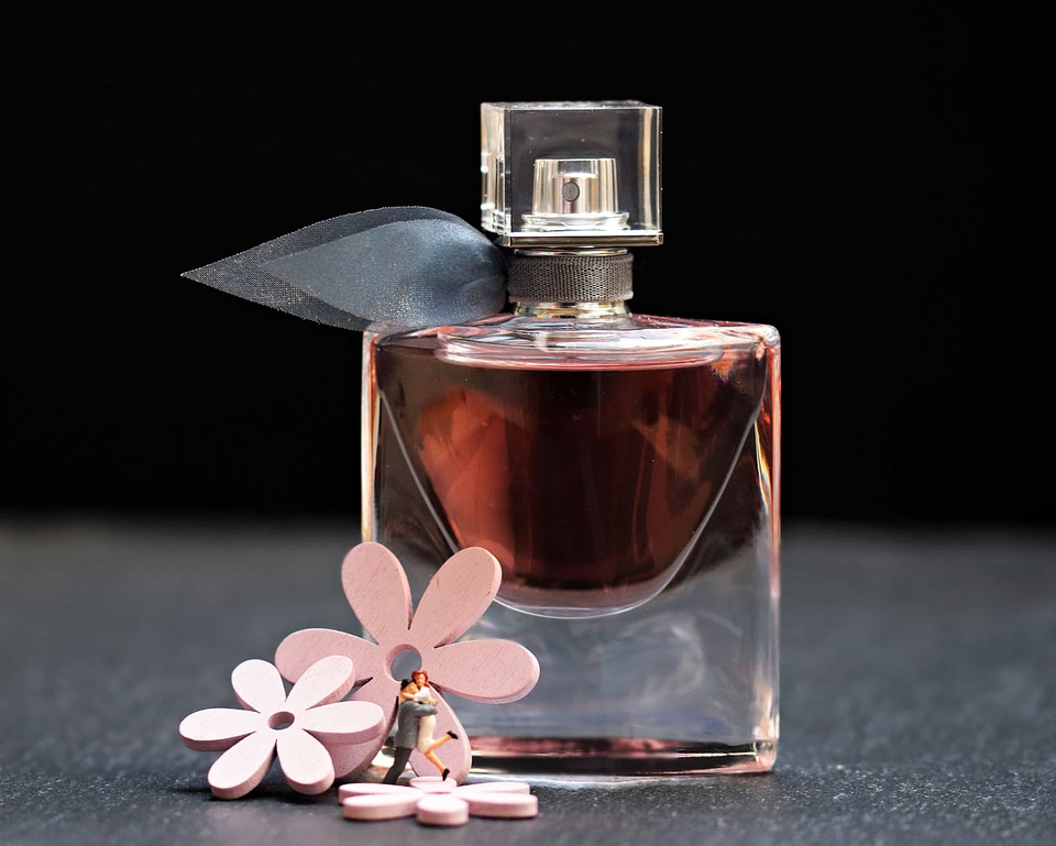 Beautiful Flowers bottle decoration